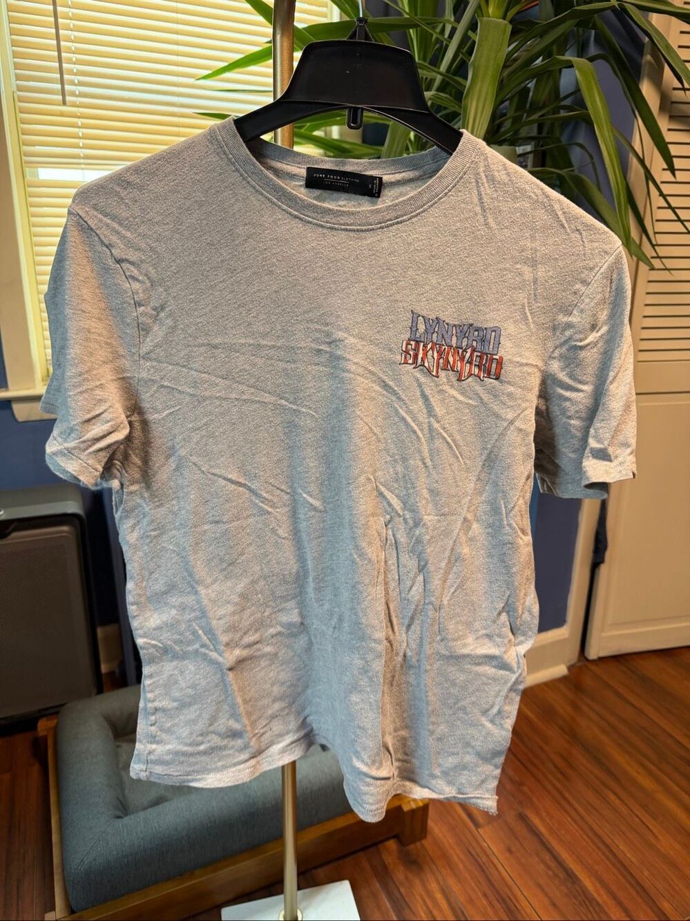 Junk Food Lynyrd Skynyrd T-Shirt – Gray – Size Medium